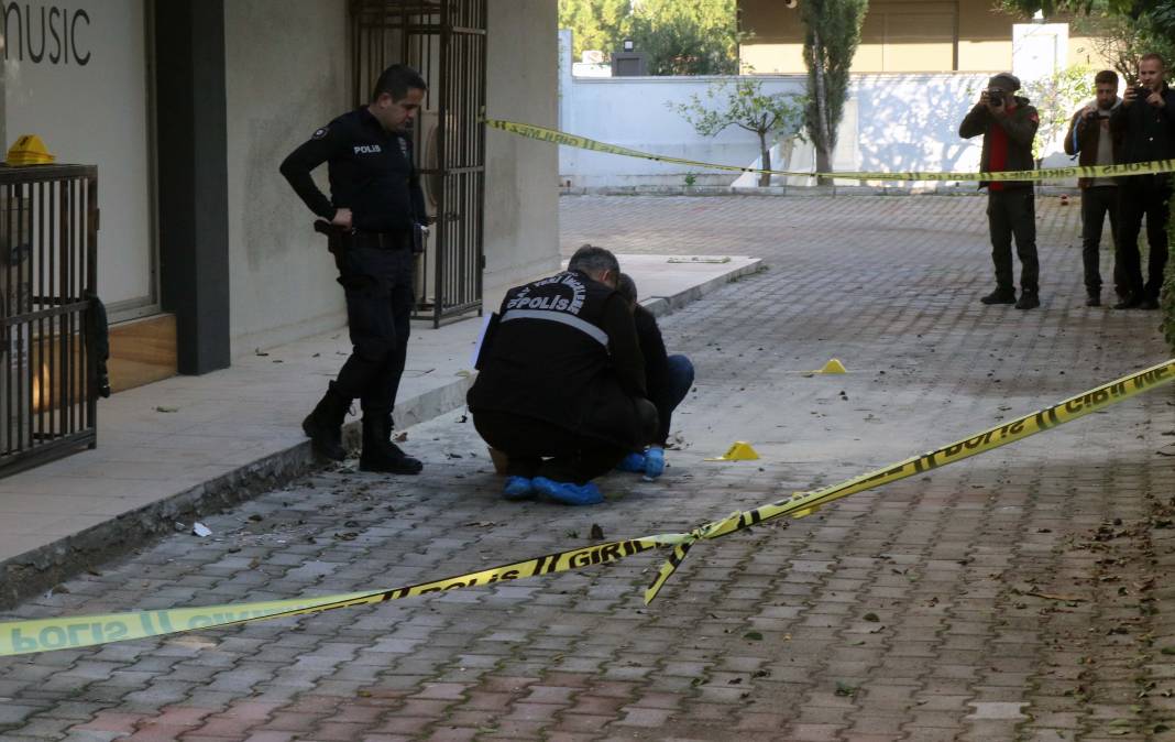 Motosiklet tamircisi eski eşinin üzerine benzin döküp ateşe verdi 3